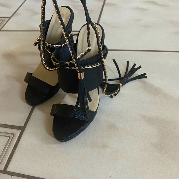 Shoes - Black heels